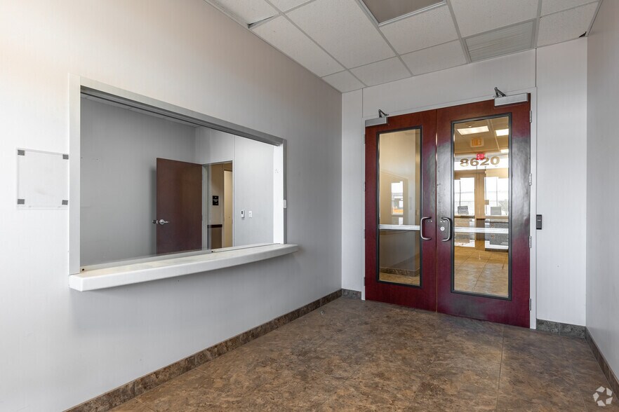 More Photos Of 8620 TX-191, Odessa Warehouse For Sale