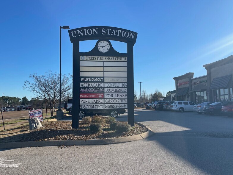 More Photos Of 1378 Union University Dr, Jackson General Retail For Lease