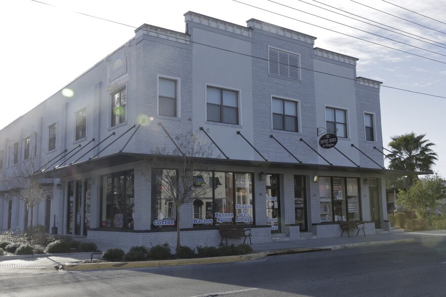 Primary Photo Of 80 N Central Ave, Umatilla Storefront Retail Residential For Sale