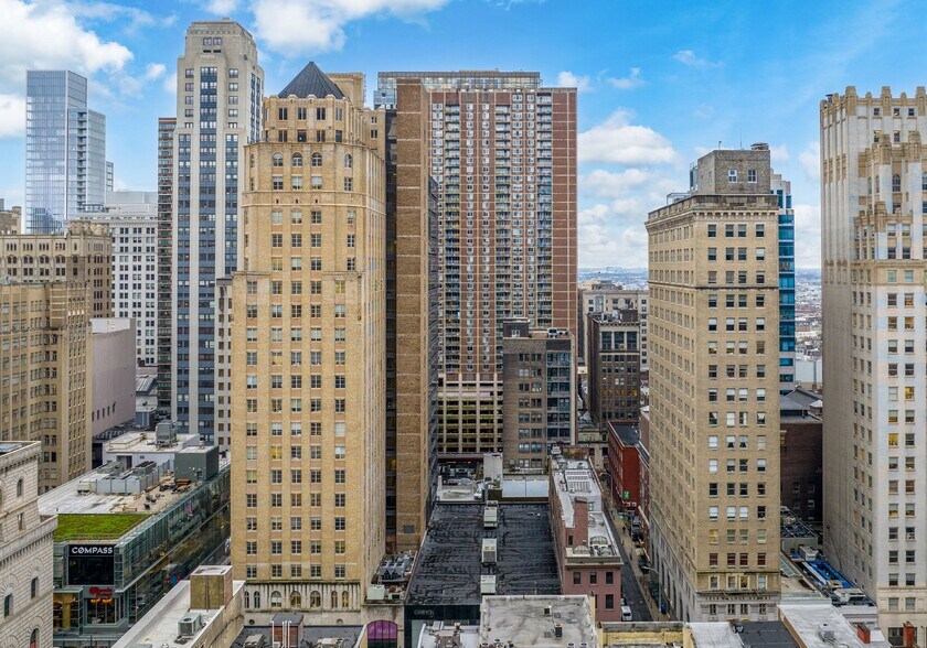 More Photos Of 1510 Walnut St, Philadelphia Storefront For Lease