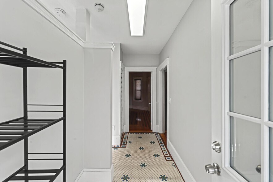 More Photos Of 982 Mineral Spring Ave, North Providence Office For Sale