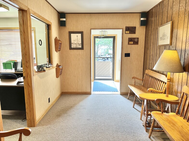 More Photos Of 506-510 Ridge Rd, Munster Office For Lease