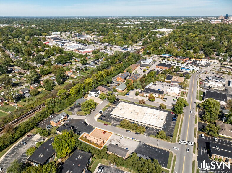 More Photos Of 261 Regency Cir, Lexington Office For Lease