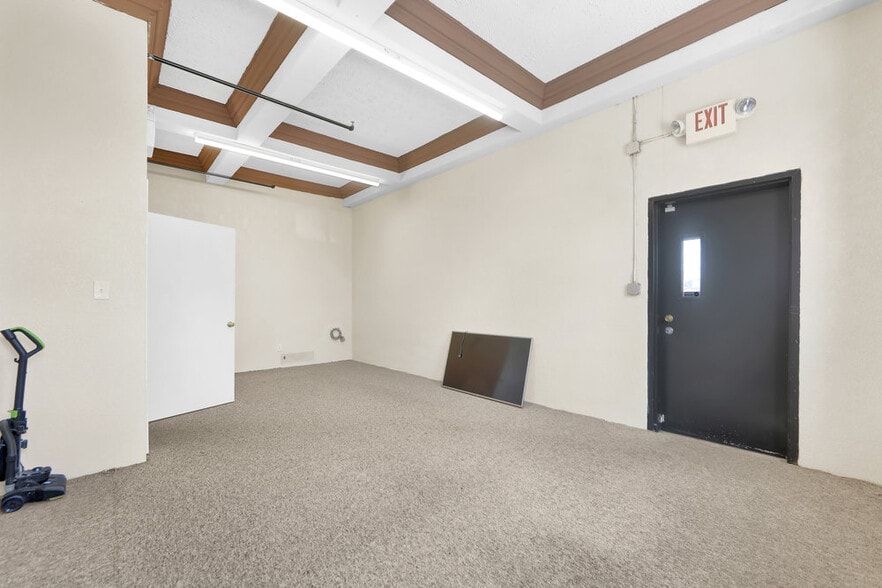 More Photos Of 174-180 Getty Ave, Clifton Warehouse For Sale