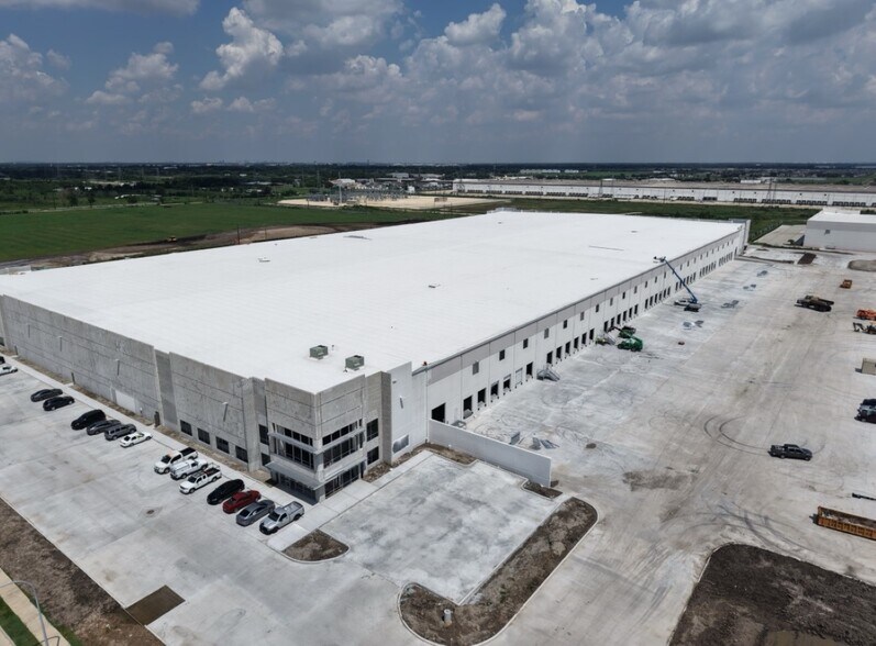 More Photos Of Sam Houston Pky, Houston Unknown For Lease