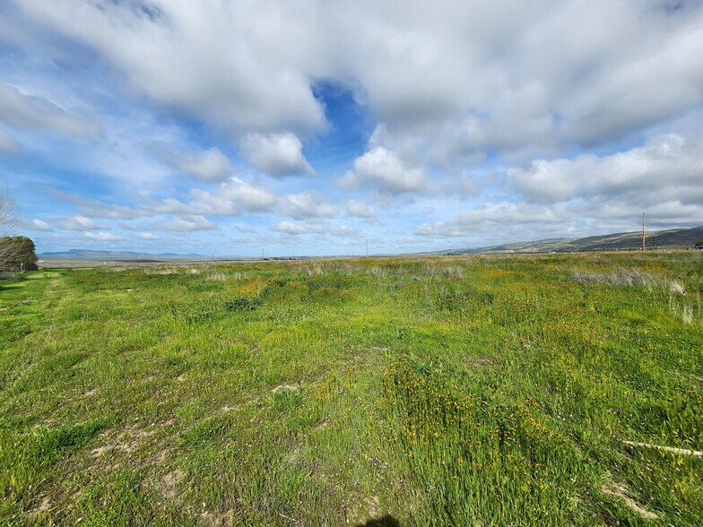 More Photos Of 0 Asilomar Trail, Santa Margarita Land For Sale