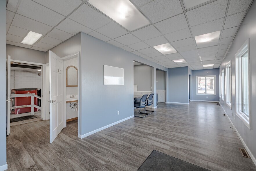 More Photos Of 1408 Ashland Rd, Mansfield Auto Dealership For Sale