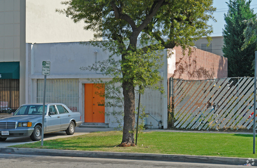 Primary Photo Of 8560 Venice Blvd, Los Angeles Loft Creative Space For Lease