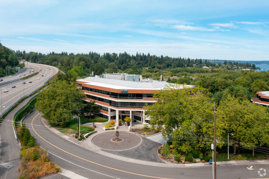 More Photos Of 3933 Lake Washington Blvd NE, Kirkland Office For Lease