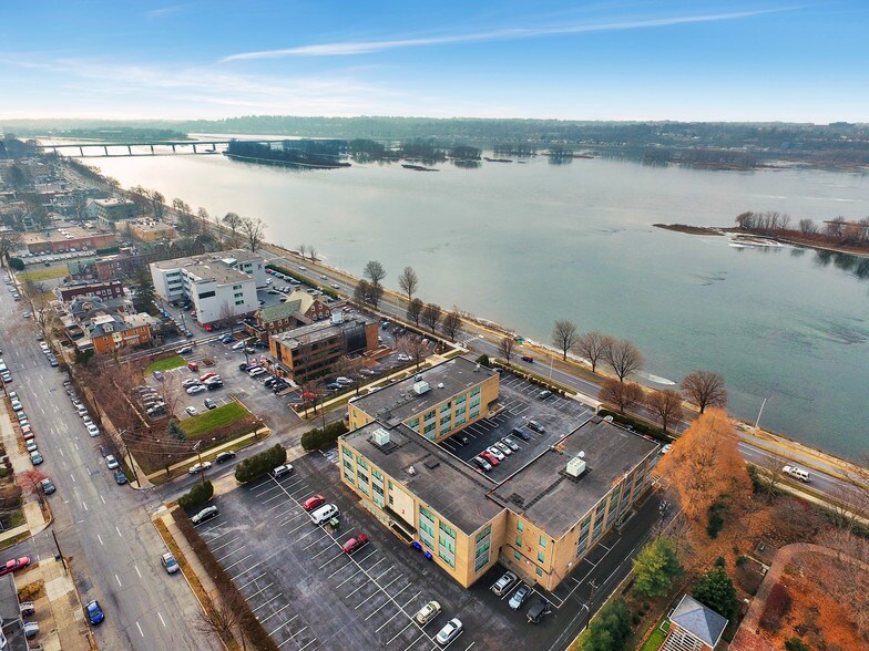 More Photos Of 2001 N Front St, Harrisburg Office For Lease