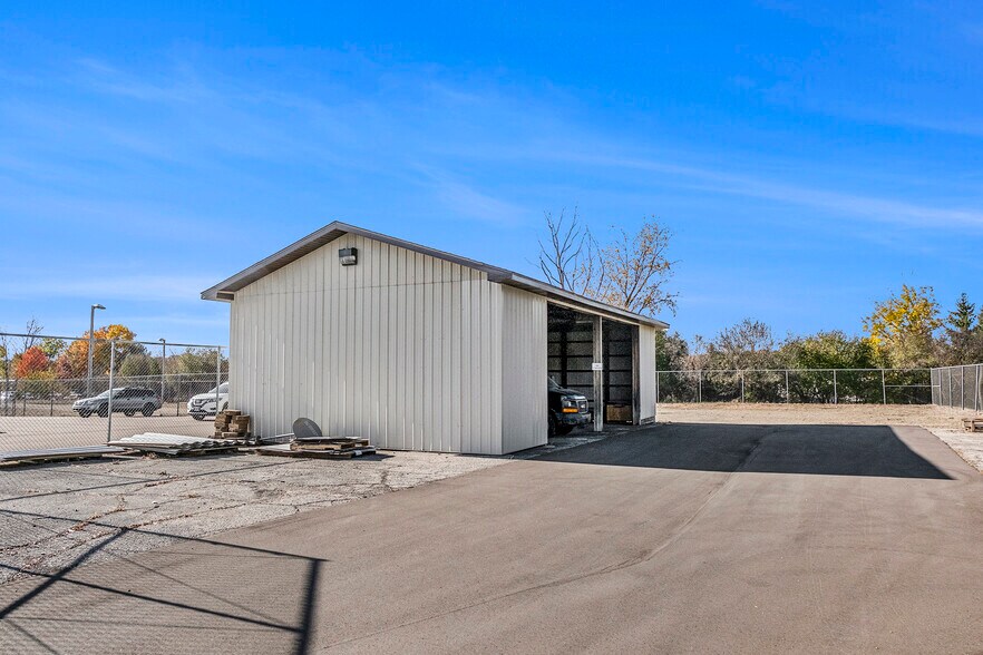 More Photos Of 1041 Hurst Rd, Jackson Service For Sale