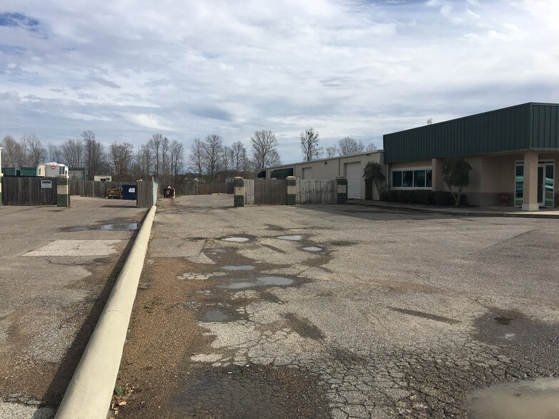 More Photos Of 1200 Big Orange Rd, Cordova Light Manufacturing For Lease