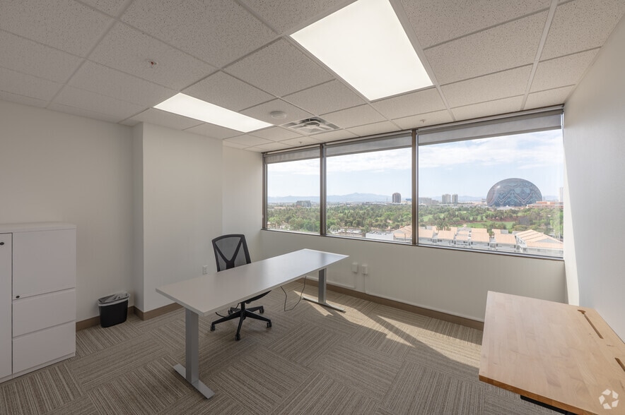 More Photos Of 101 Convention Center Dr, Las Vegas Coworking Space