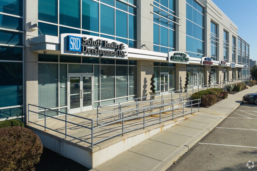 More Photos Of 1 Presidential Blvd, Bala Cynwyd Unknown For Sale