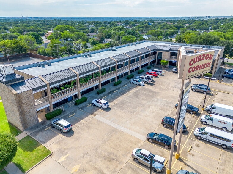More Photos Of 5801 Curzon Ave, Fort Worth General Retail For Lease