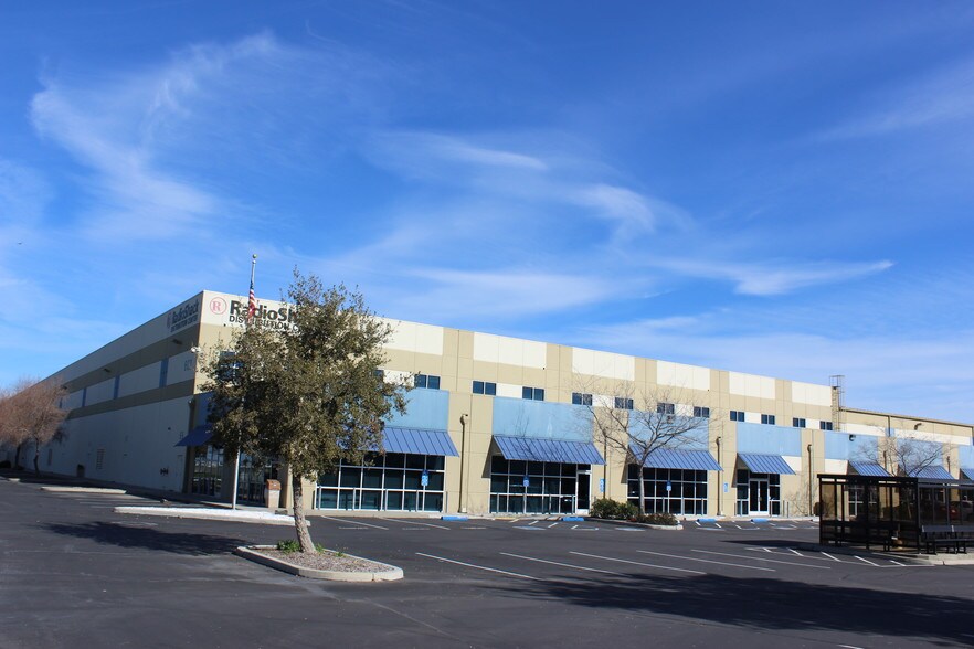 More Photos Of 660 N Pioneer Ave, Woodland Industrial For Sale