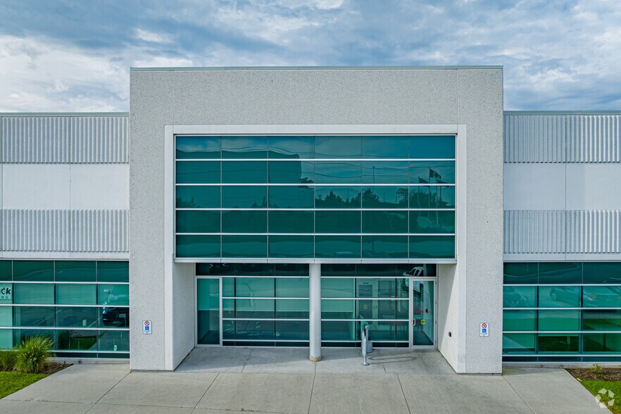 More Photos Of 935A Southgate Dr, Guelph Unknown For Lease