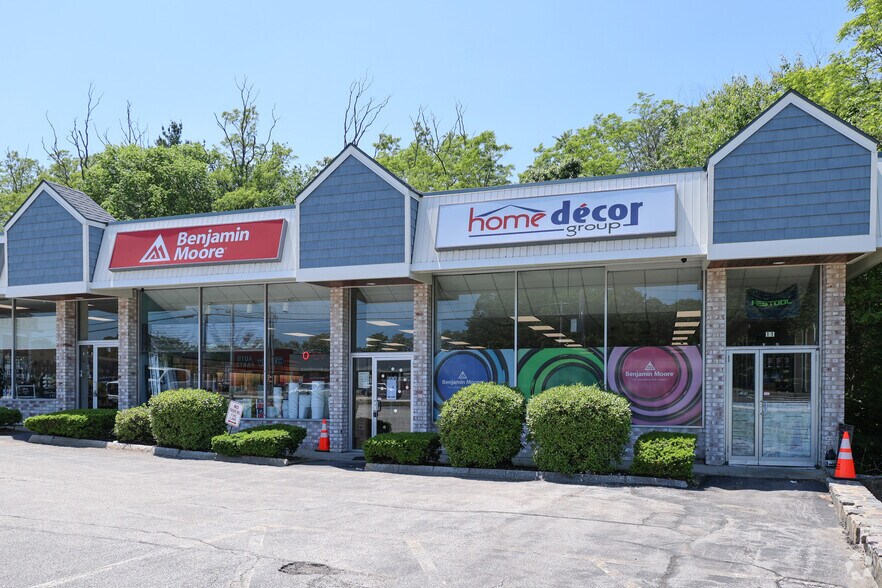 More Photos Of 18 Plaistow Rd, Plaistow Freestanding For Lease