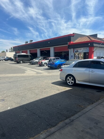 Primary Photo Of 2016 W Foothill Blvd, Upland Carwash For Lease