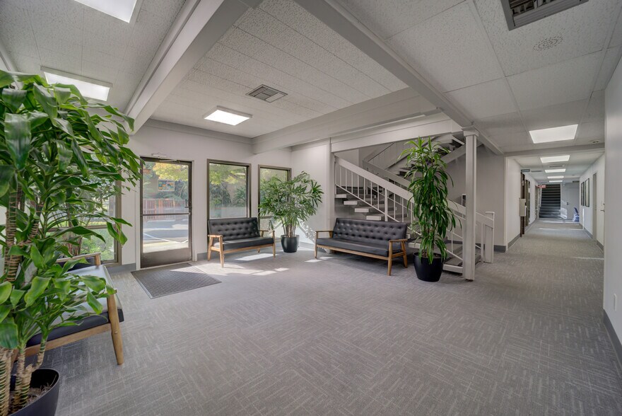 More Photos Of 2650 21st St, Sacramento Medical For Sale