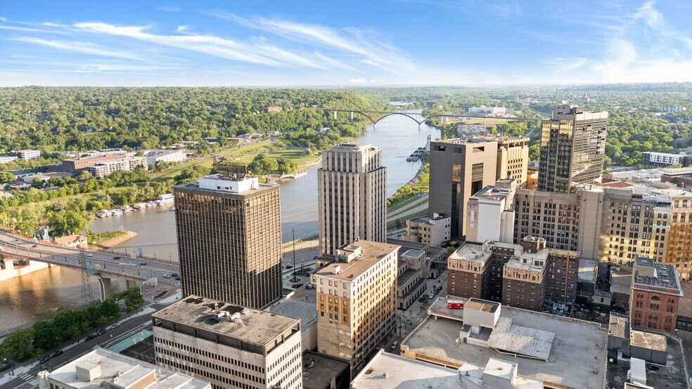 More Photos Of 360 Saint Peter St, Saint Paul Apartments For Lease