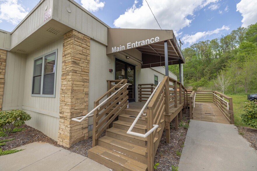 More Photos Of 609 Asheville Hwy, Sylva Medical For Lease