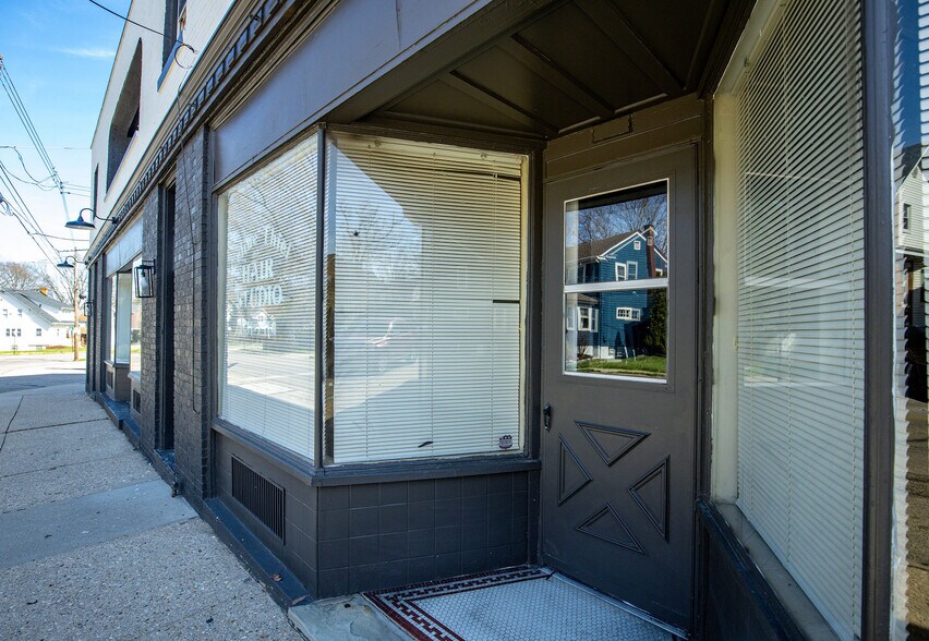 More Photos Of 2435 Williams Ave, Cincinnati Storefront Retail Residential For Lease