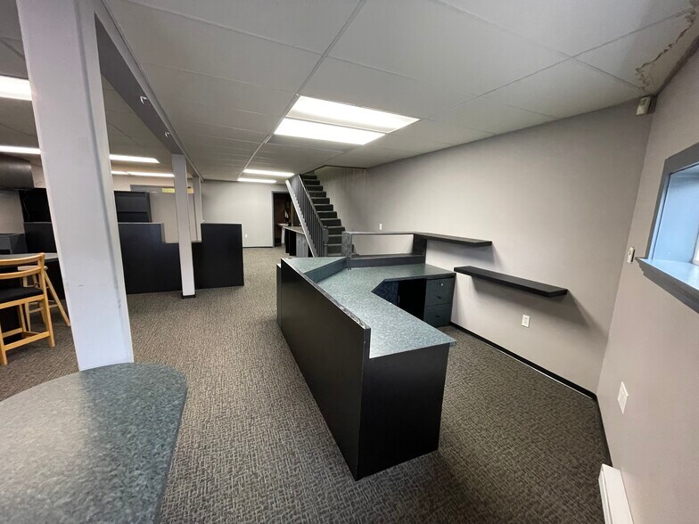 More Photos Of 3009 Murray St, Port Moody Warehouse For Lease