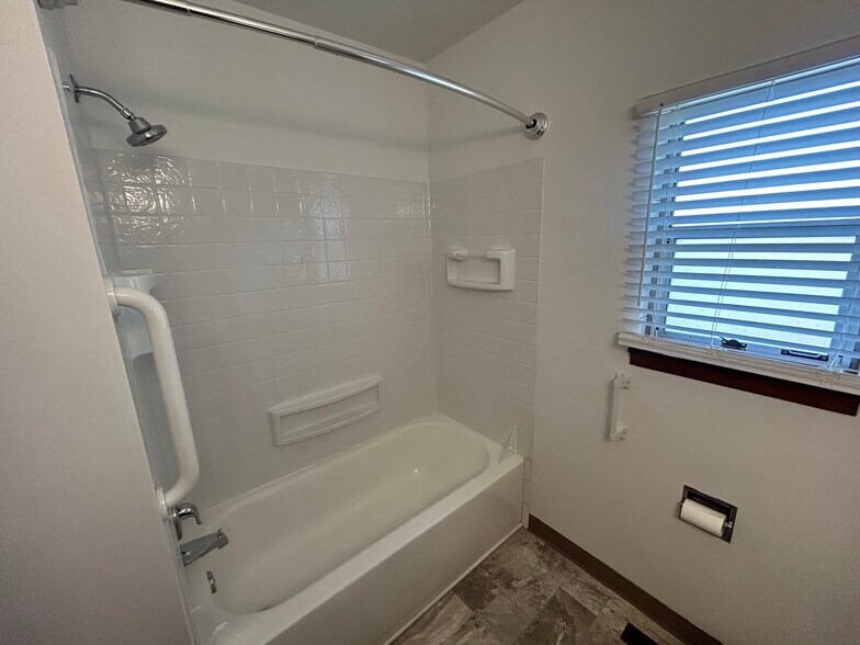 More Photos Of 2012 N Park Rd, Spokane Apartments For Sale