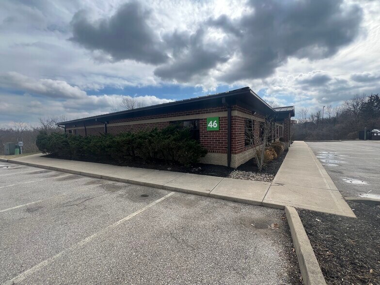 More Photos Of 2701 Chancellor Dr, Fort Mitchell Medical For Sale