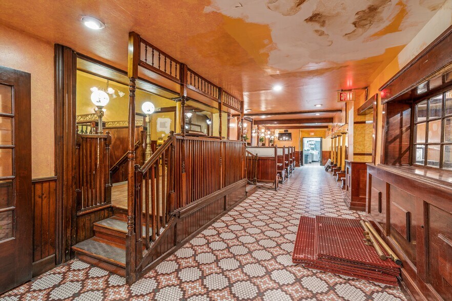 More Photos Of 2007-2011 Walnut St, Philadelphia Apartments For Sale