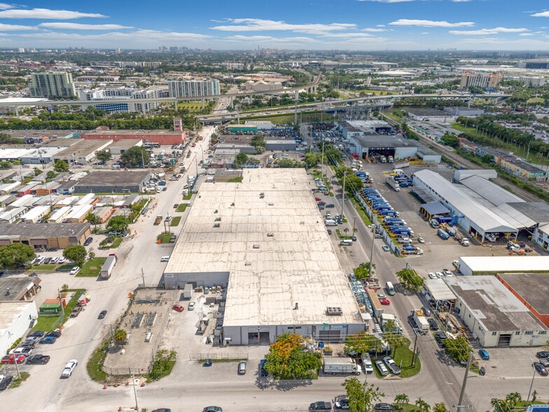 More Photos Of 4201-4250 NW 37th Ct, Miami Warehouse For Lease