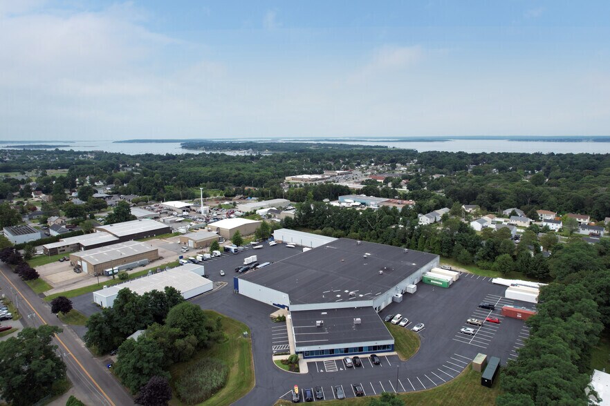 More Photos Of 33 Broadcommon Rd, Bristol Warehouse For Lease