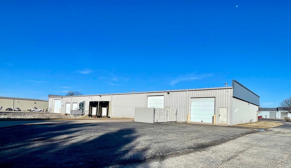 More Photos Of 4510-4520 Progress Dr, Columbus Warehouse For Lease