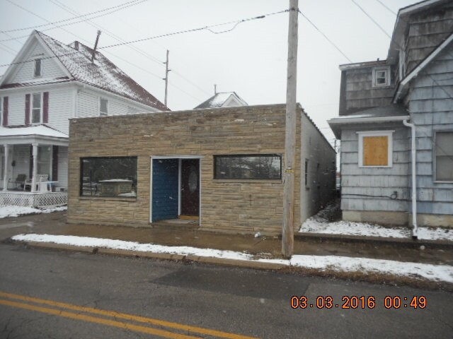 More Photos Of 320 W Adams St, Muncie Office For Lease