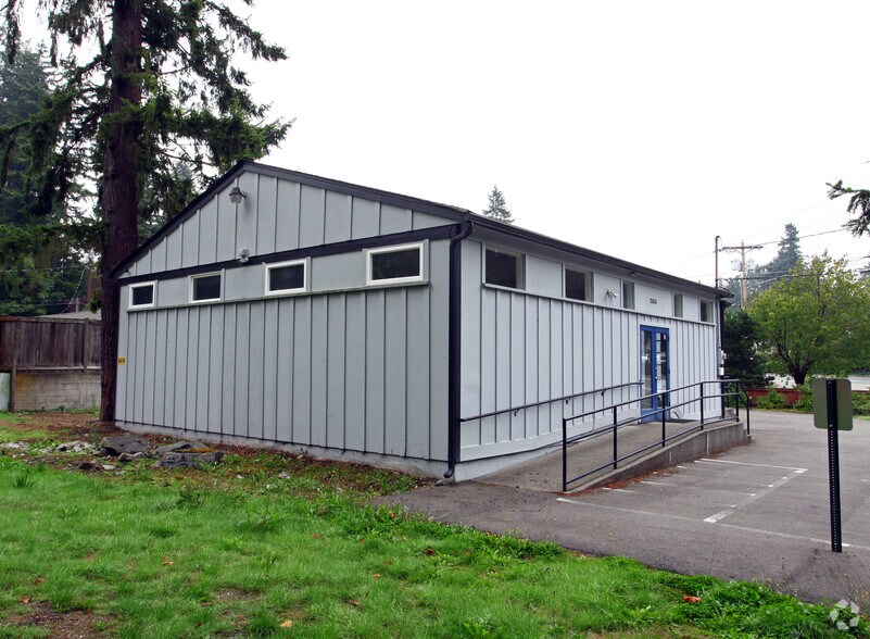 More Photos Of 23631 Edmonds Way, Edmonds Warehouse For Sale