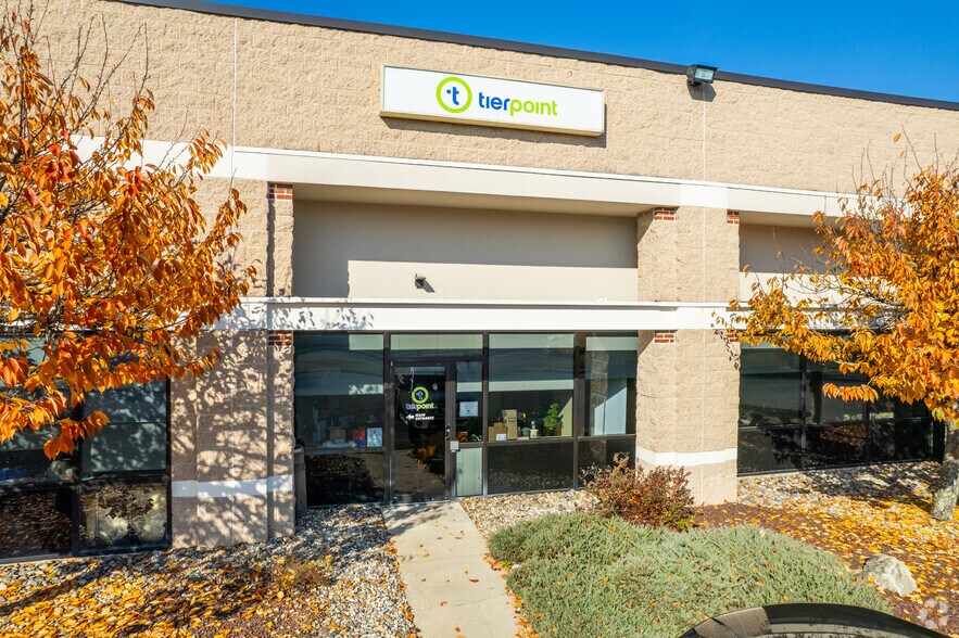 More Photos Of 3864 Courtney St, Bethlehem Flex For Lease