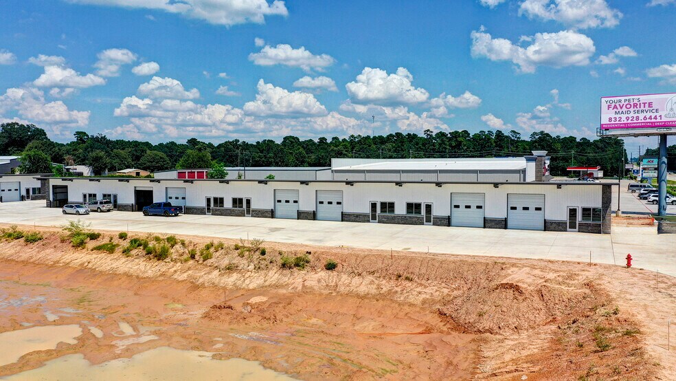 More Photos Of 10240 FM 1488, Magnolia Light Manufacturing For Lease
