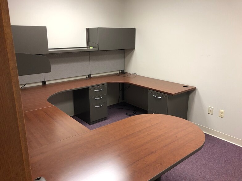 More Photos Of 1510 Cornwall Rd, Lebanon Medical For Sale