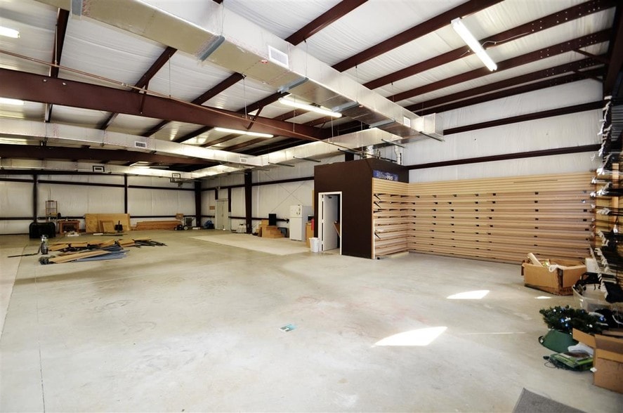 More Photos Of 16920 Mathis Church Rd, Houston Flex For Sale