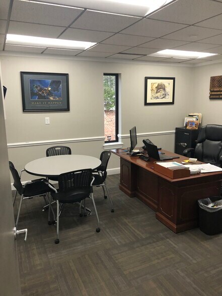 More Photos Of 8201 Brownleigh Dr, Raleigh Warehouse For Lease