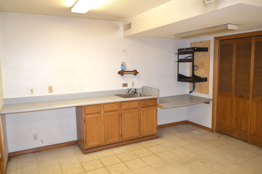 More Photos Of 16609 State Highway 371, Brainerd Manufacturing For Sale