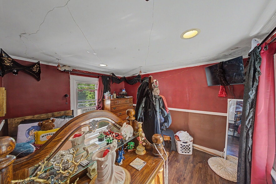 More Photos Of 23 Malcolm St, Morristown Industrial For Sale