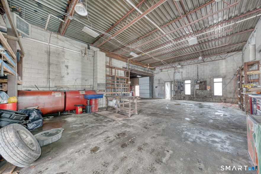 More Photos Of 860 Stafford Rd, Storrs Mansfield Industrial For Sale