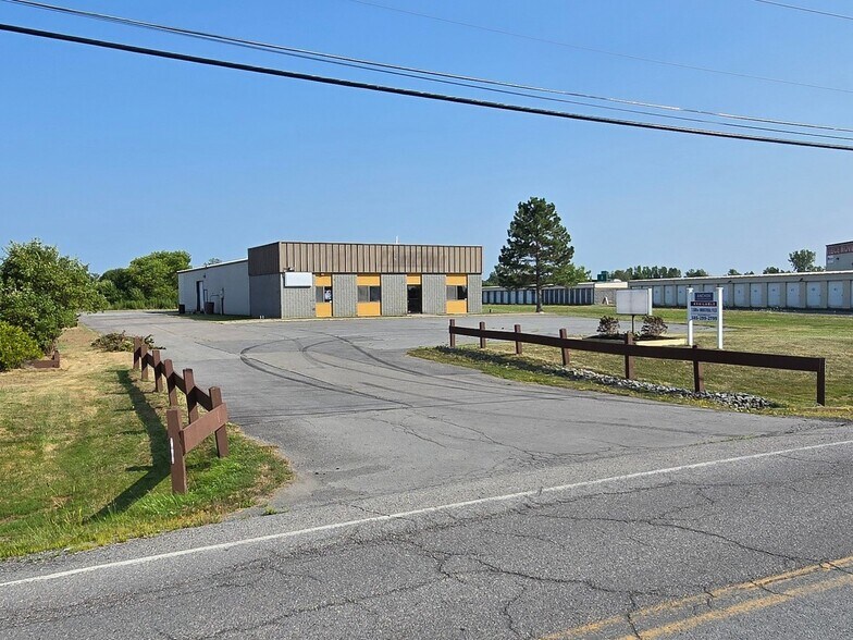 Primary Photo Of 22672 Murrock Cir, Watertown Flex For Lease