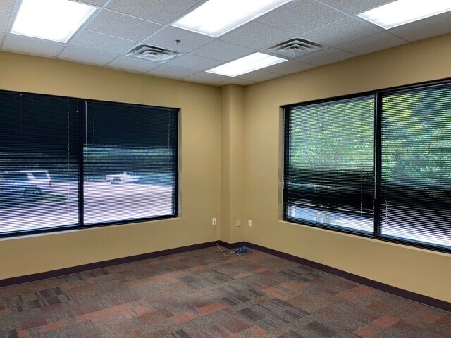 More Photos Of 625 Highland Colony Pky, Ridgeland Office For Lease