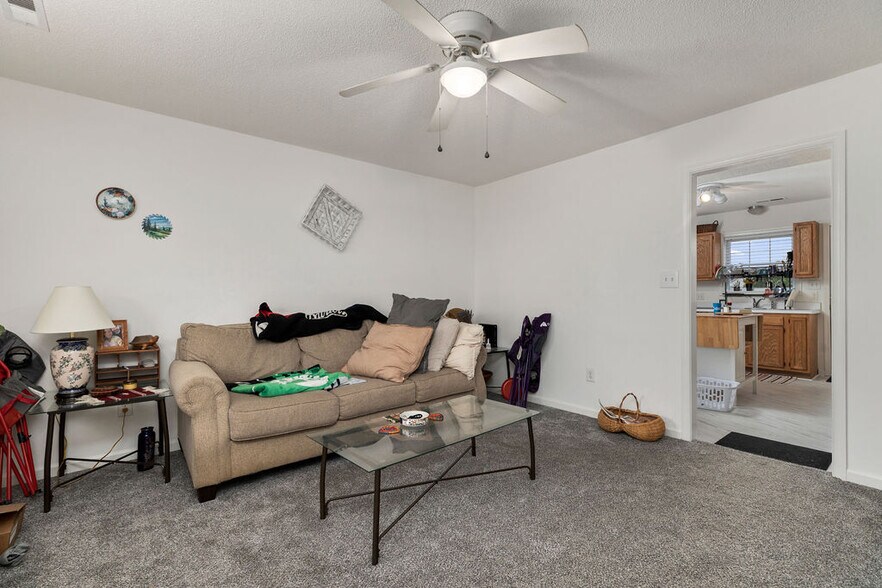 More Photos Of 2401 Mosley St, Waynesboro Apartments For Sale