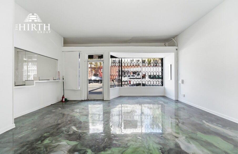 More Photos Of 1612-1616 N Cahuenga Blvd, Hollywood Restaurant For Sale