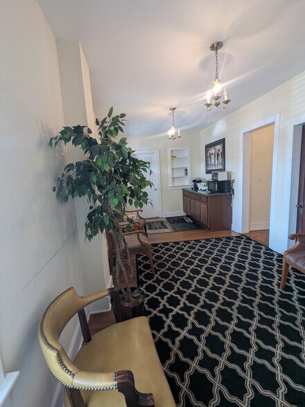More Photos Of 68 N Bridge St, Somerville Office For Lease