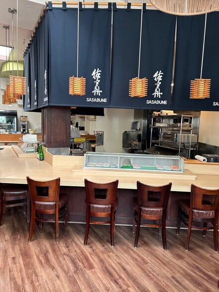 More Photos Of 9150-9198 W Olympic Blvd, Beverly Hills Storefront For Lease